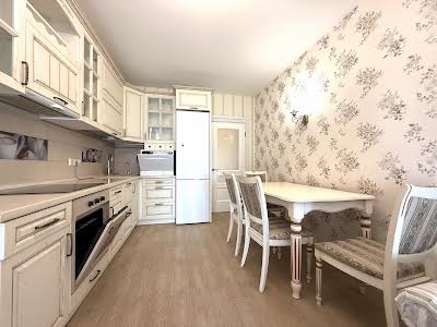 квартира за адресою Регенераторна вул., 4 к1-9