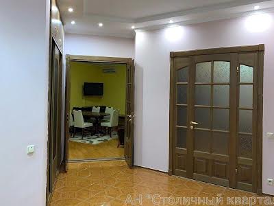 квартира за адресою Старонаводницька вул., 4-В