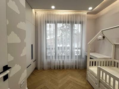 квартира по адресу Ярославенка Я., 32