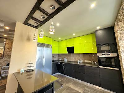 квартира за адресою Боголюбова вул., 32
