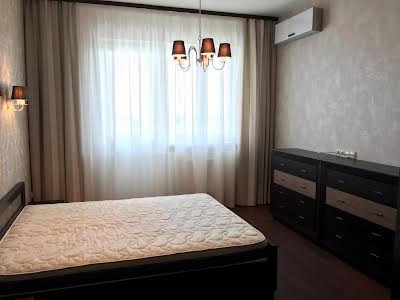 квартира за адресою Ованеса Туманяна вул., 15А
