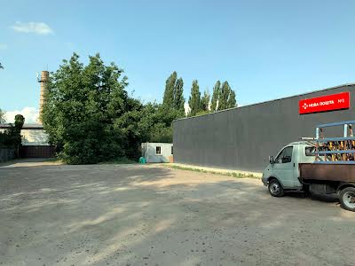 комерційна за адресою Броварська вул., 42а