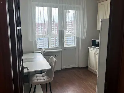 квартира за адресою Софії Русової вул., 7