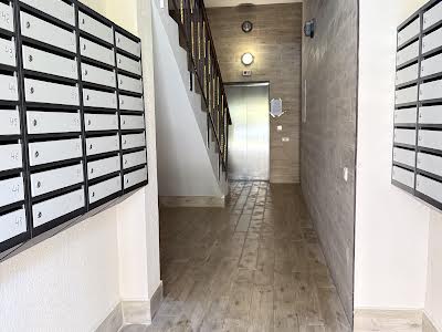 квартира за адресою Миру вул., 10б