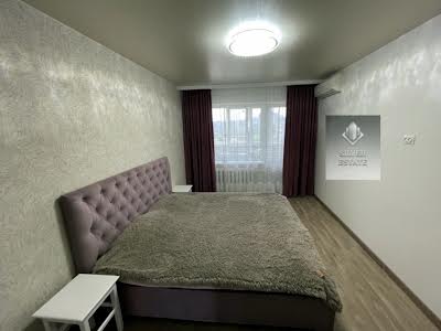 квартира за адресою Автозаводська вул., 6