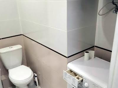 квартира за адресою Софії Русової вул., 7-Г