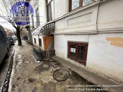 комерційна за адресою Чернівці, Конституційна вул. (28-го Червня), 55