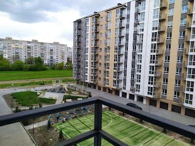 квартира по адресу Співдружності ул., 8