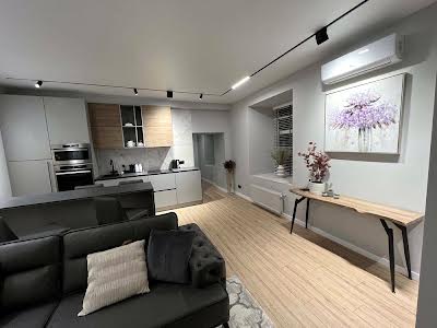 квартира за адресою Лесі Українки вул., 43