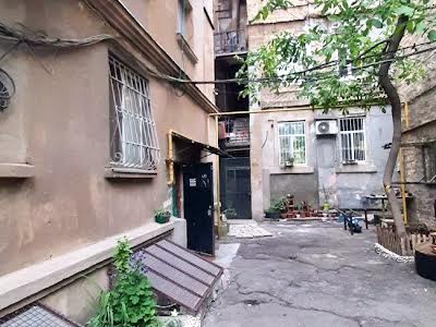 квартира по адресу Базарная ул., 102