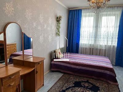 квартира за адресою Верховної Ради бульв., 21-Б