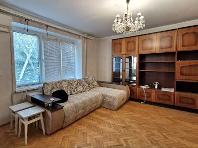 квартира за адресою Академіка Глушкова просп., 32