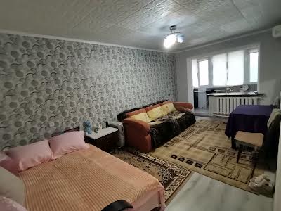 квартира за адресою Карпенка Генерала вул., 32