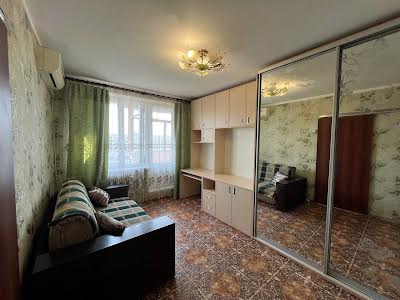 квартира за адресою Перемоги просп., 67