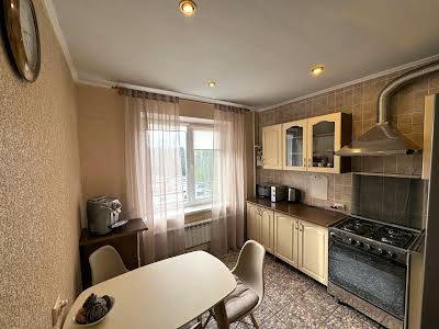 квартира по адресу Героев просп., 40