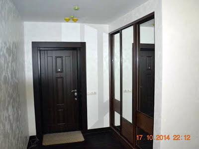 квартира за адресою Окопної Раіси, 18