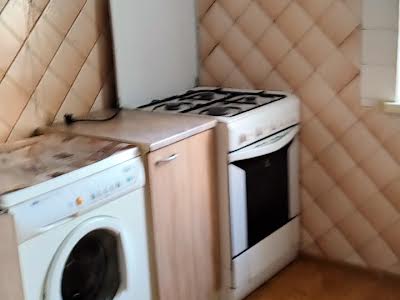 квартира за адресою Автозаводська вул., 7