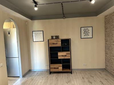квартира по адресу Жилянська, 45