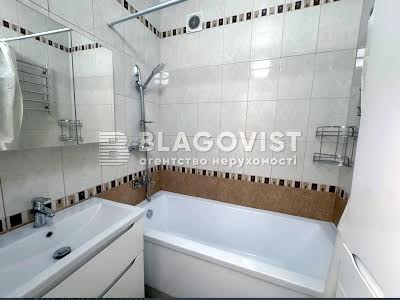 квартира за адресою Старонаводницька вул., 4-Б