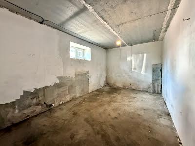 коммерческая по адресу Полтавська, 64в