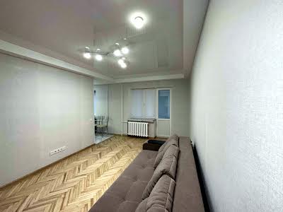 квартира за адресою Тополева вул., 6
