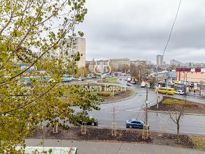 квартира по адресу Свободы просп., 15/1