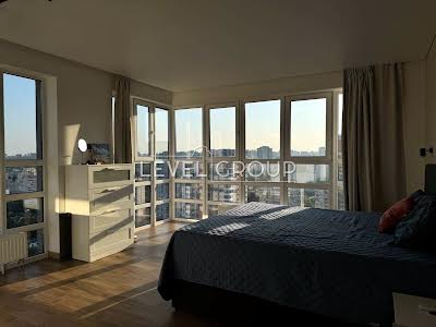 квартира за адресою Миколи Гулака вул., 4
