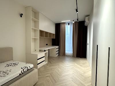 квартира за адресою Дегтярівська вул., 17