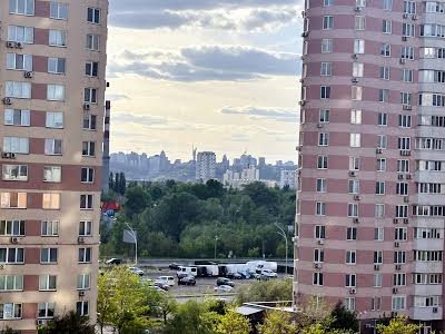 квартира за адресою Олени Пчілки вул., 2