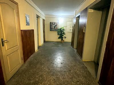 квартира за адресою Кудрявська вул., 31-33