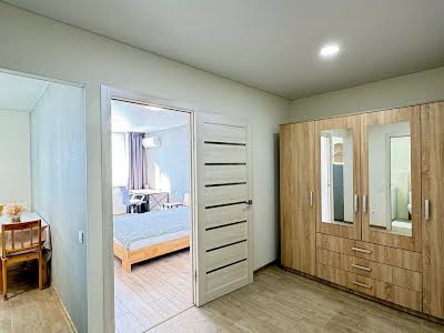 квартира за адресою Академіка Глушкова просп., 42