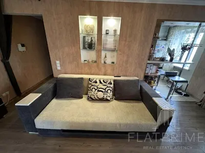 квартира за адресою Набережно-Хрещатицька вул., 35а