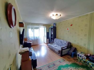 квартира за адресою Солідарна вул., 2