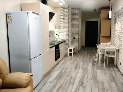 квартира за адресою Олени Теліги вул., 25