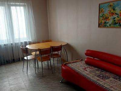 квартира за адресою Драгоманова вул., 1е