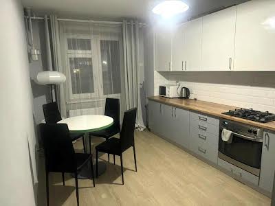 квартира по адресу Жасминовая ул., 10