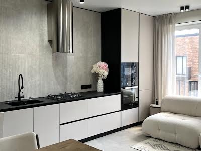 квартира за адресою Крайківського, 1