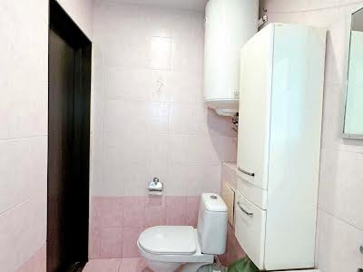 квартира за адресою Киргизька вул., 3