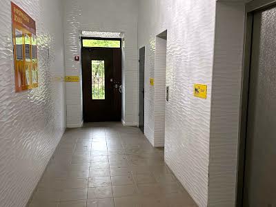 квартира за адресою Нижньо набережна, 2/2м