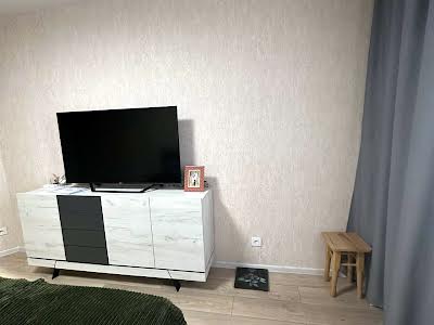 квартира за адресою Нижньо набережна, 2/2м