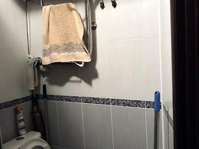 квартира за адресою Космонавтів вул., 3