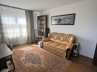 квартира по адресу Краковская ул., 13б