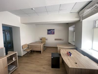 комерційна за адресою Кавказька вул., 2