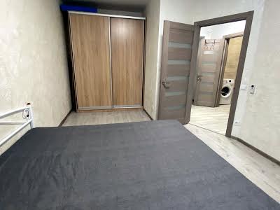 квартира по адресу Героев Небесной Сотни просп., 16/22