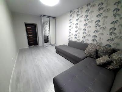 квартира за адресою Дегтярівська вул., 55