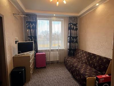 квартира за адресою Михайлівська вул., 8