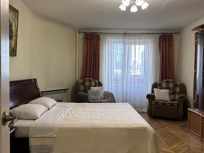 квартира за адресою Шота Руставелі вул., 25