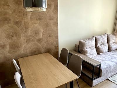 квартира за адресою Драгоманова вул., 31