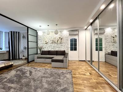 квартира за адресою Пономарьова вул., 26