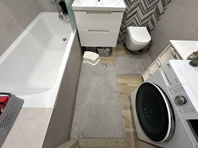 квартира за адресою Приозерний бульв., 5